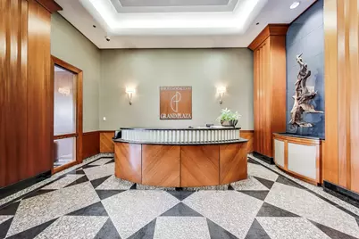 545 N Dearborn Street #3205, Chicago, IL 60654 - Photo 2