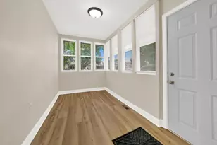 3237 W 64th Pl, Chicago, IL 60629 - Photo 12