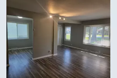 810 Southside Avenue, McHenry, IL 60051 - Photo 12