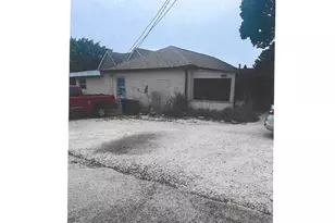 24 N Airlite St, Elgin, IL 60123 - Photo 1