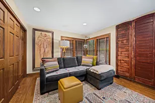 9400 Kilbourn Ave, Skokie, IL 60076 - Photo 14