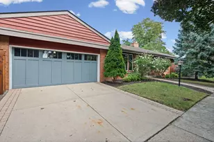 9400 Kilbourn Ave, Skokie, IL 60076 - Photo 1