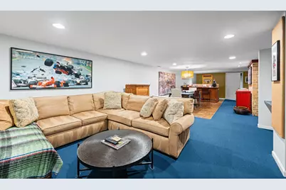 9400 Kilbourn Avenue, Skokie, IL 60076 - Photo 18