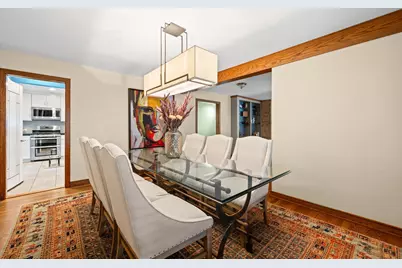 9400 Kilbourn Avenue, Skokie, IL 60076 - Photo 8