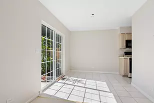 1121 E Danbury Dr, Cary, IL 60013 - Photo 14