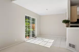 1121 E Danbury Dr, Cary, IL 60013 - Photo 12