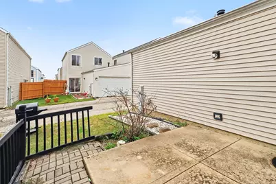 855 Symphony Drive, Aurora, IL 60504 - Photo 16