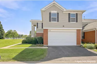512 Legend Lane #512, McHenry, IL 60050 - Photo 2