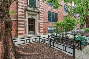 1965 W Cullom Ave, Chicago, IL 60613 - Photo 1
