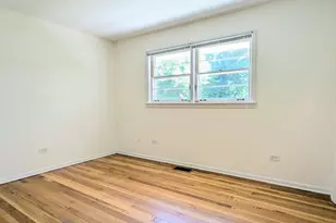 2030 Crestwood Ln, Palatine, IL 60067 - Photo 16