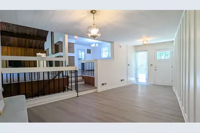 2030 Crestwood Lane, Palatine, IL 60067 - Photo 4