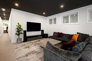 2447 W Moffat St, Chicago, IL 60647 - Photo 28