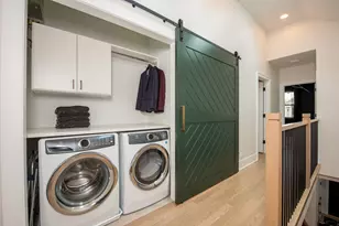 2447 W Moffat St, Chicago, IL 60647 - Photo 26