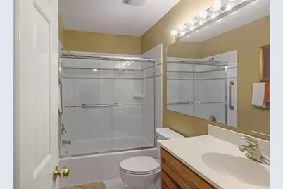 137 Sherman Court, Bartlett, IL 60103 - Photo 18