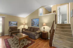 137 Sherman Ct, Bartlett, IL 60103 - Photo 4