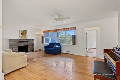 19 S Hawthorne Boulevard, Mundelein, IL 60060 - Photo 10
