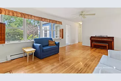 19 S Hawthorne Boulevard, Mundelein, IL 60060 - Photo 12