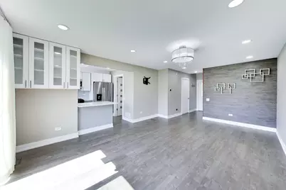 227 E Shag Bark Lane, Streamwood, IL 60107 - Photo 6
