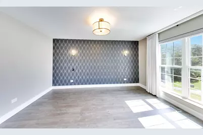 227 E Shag Bark Lane, Streamwood, IL 60107 - Photo 12