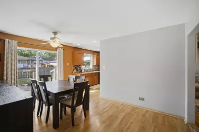 1231 Springdale Lane, Elk Grove Village, IL 60007 - Photo 10