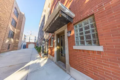 6846 S Paxton Avenue #2, Chicago, IL 60649 - Photo 2