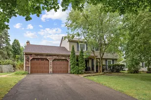 1152 Lexington Ln, Batavia, IL 60510 - Photo 2