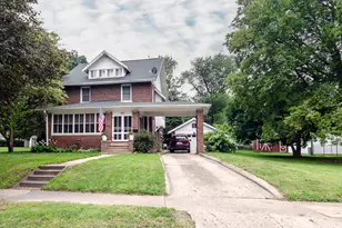 601 N Prospect Ave, Champaign, IL 61820 - Photo 2