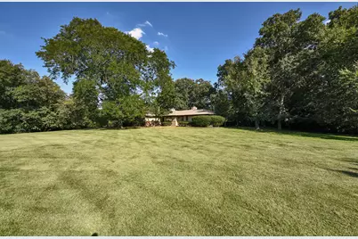 105 Lomond Drive, Inverness, IL 60067 - Photo 2