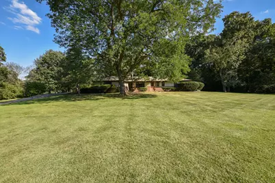 105 Lomond Drive, Inverness, IL 60067 - Photo 24