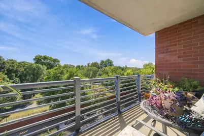 1100 W Montrose Avenue #502, Chicago, IL 60613 - Photo 8