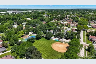72 W Irving Park Road, Roselle, IL 60172 - Photo 34
