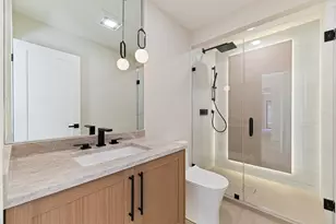 1400 Kingsport Ct, Northbrook, IL 60062 - Photo 22
