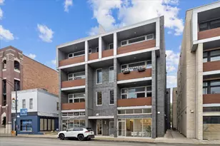 2837 N Halsted St, Chicago, IL 60657 - Photo 2