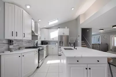 1210 N Keebie Court, Addison, IL 60101 - Photo 12