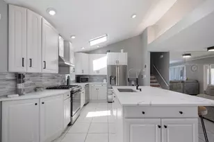 1210 N Keebie Ct, Addison, IL 60101 - Photo 12
