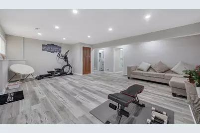 1210 N Keebie Court, Addison, IL 60101 - Photo 18