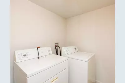 1220 Fulton Avenue, Winthrop Harbor, IL 60096 - Photo 24
