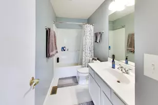 2365 Handley Ln, Aurora, IL 60502 - Photo 36