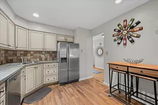 60 N Park Blvd, Glen Ellyn, IL 60137 - Photo 10