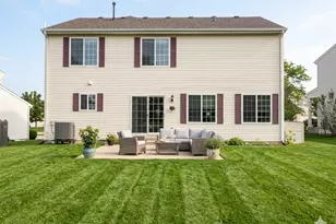 39798 Ackworth Ln, Beach Park, IL 60083 - Photo 18