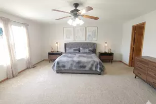 39798 Ackworth Ln, Beach Park, IL 60083 - Photo 8