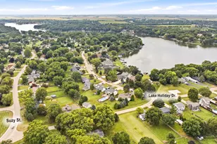 1416 Sandwich Dr, Lake Holiday, IL 60548 - Photo 10