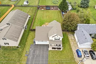 1416 Sandwich Dr, Lake Holiday, IL 60548 - Photo 2