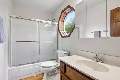 140 N Fiore Parkway, Vernon Hills, IL 60061 - Photo 18