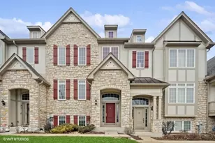 261 Sype Dr, Carol Stream, IL 60188 - Photo 1
