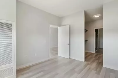 2211 N Milwaukee Avenue #307, Chicago, IL 60647 - Photo 8