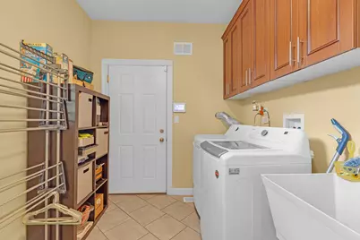 106 N Kenilworth Avenue, Mount Prospect, IL 60056 - Photo 14
