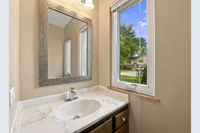 3S171 Lakeview Court, Warrenville, IL 60555 - Photo 20