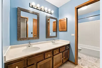 3S171 Lakeview Court, Warrenville, IL 60555 - Photo 18