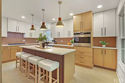 72 Julie Lane, Vernon Hills, IL 60061 - Photo 4